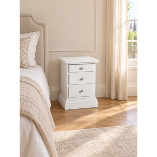 Comodino in legno laccato bianco con 3 cassetti – stile classico